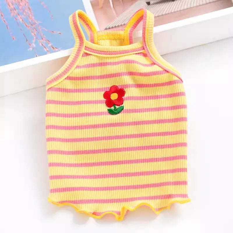 Small Dog Floral Dresses: Stylish & Comfortable Spring Wear - HuckMB Pet Supply