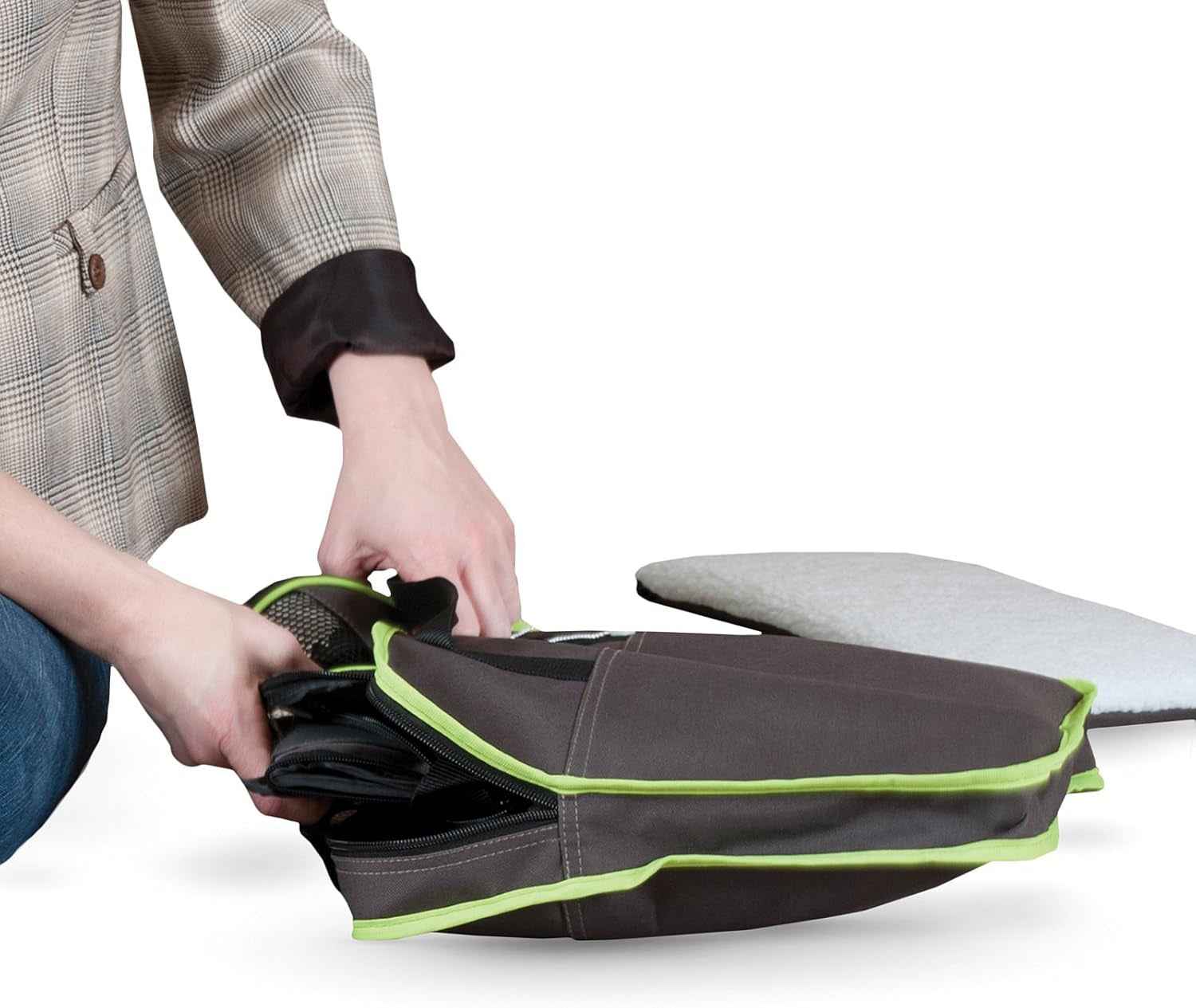 Classy Go Pet Carrier Medium - Durable, Comfortable Portable