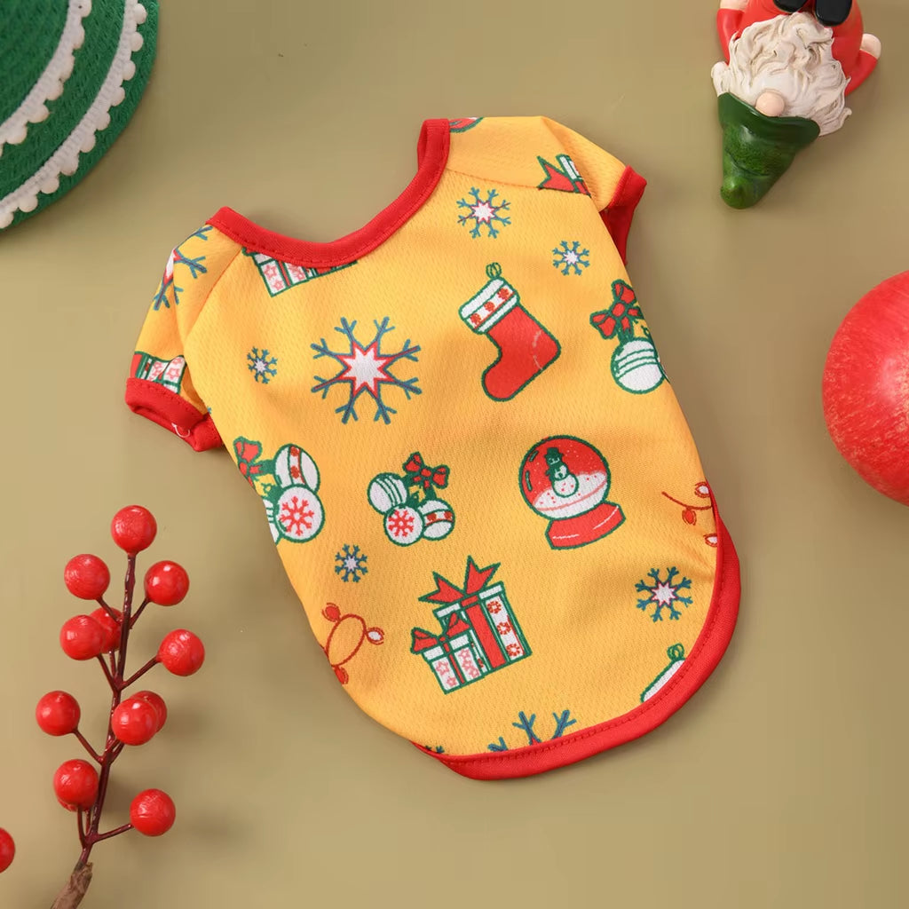 Universal Christmas Pet Hoodie: Cozy, Stylish Holiday Wear - HuckMB Pet Supply